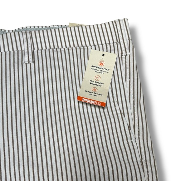 DOCKERS Mens White & Tan Striped Supreme Flex Ultimate Flat Front Shorts Size 48 - Picture 2 of 4